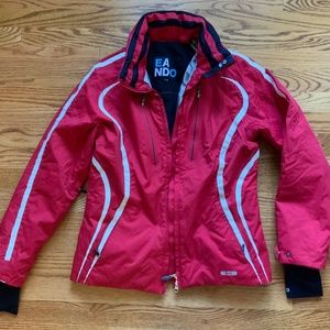 E + O Womens Size 6 Ski Coat